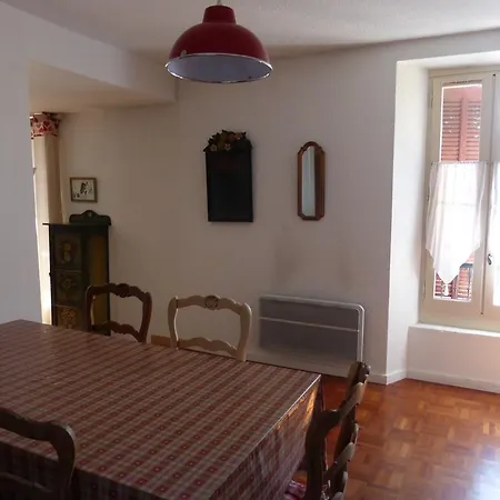 Apartment Rue Du Canal